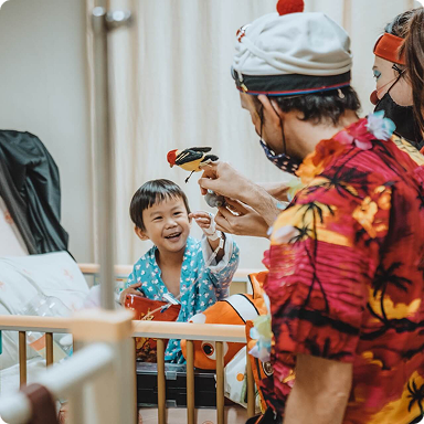 為病童（小丑醫生）